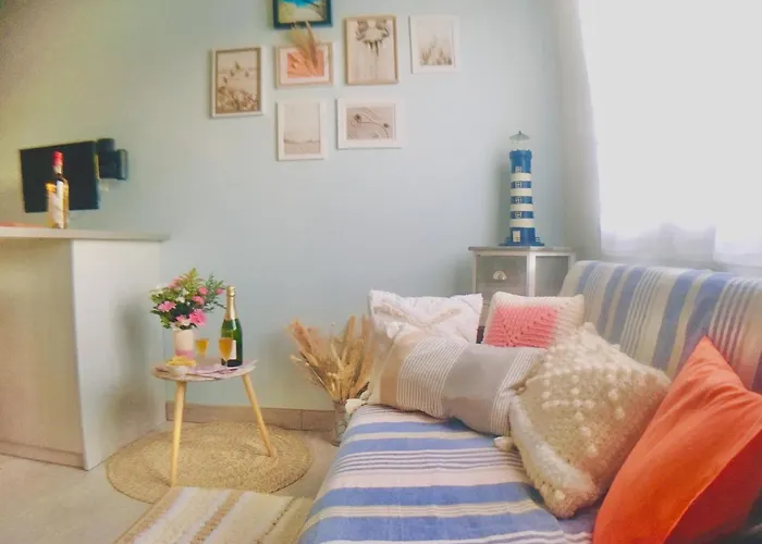 Le Pírate Benèzegîte Insolite,situation Idéale,accueil Attentionné Trizay