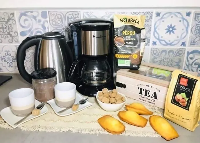 Le Pírate Benèzegîte Insolite,situation Idéale,accueil Attentionné *